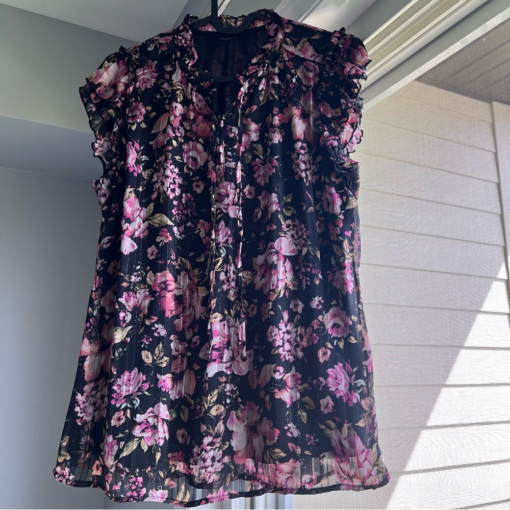 NWOT Ricki's women Long-Puffy-Sleeve, crepe Top, black, blouse, pink, floral, XS